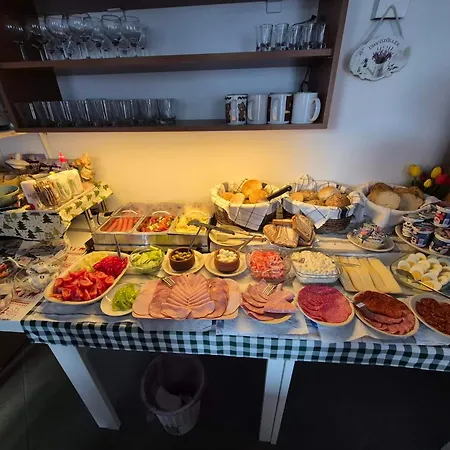 Abszolut Panzio Bed & Breakfast