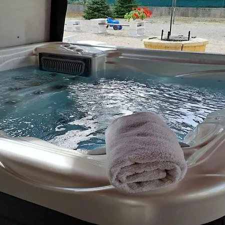 Abszolut Panzio Bed & Breakfast 3*