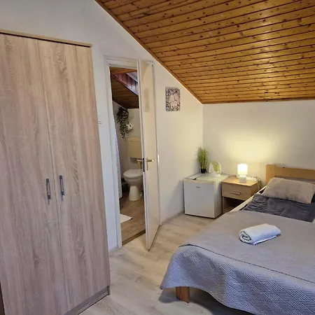 Bed & Breakfast Abszolut Panzio